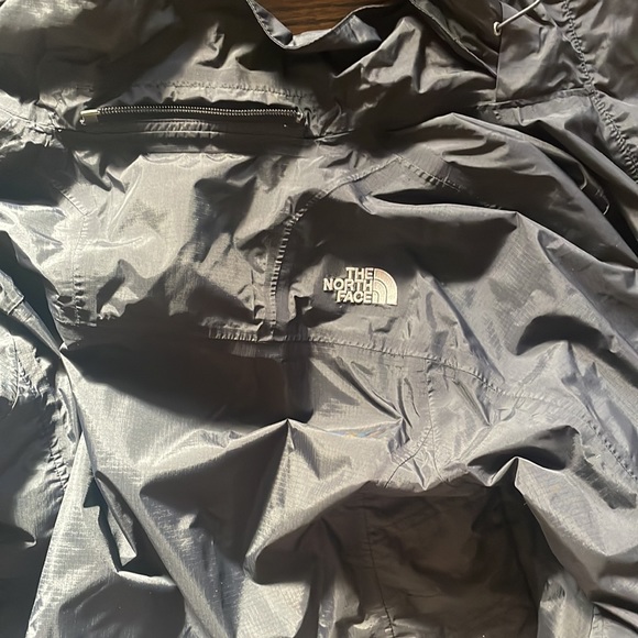3 in 1 jacket by Northface size small - Picture 5 of 6